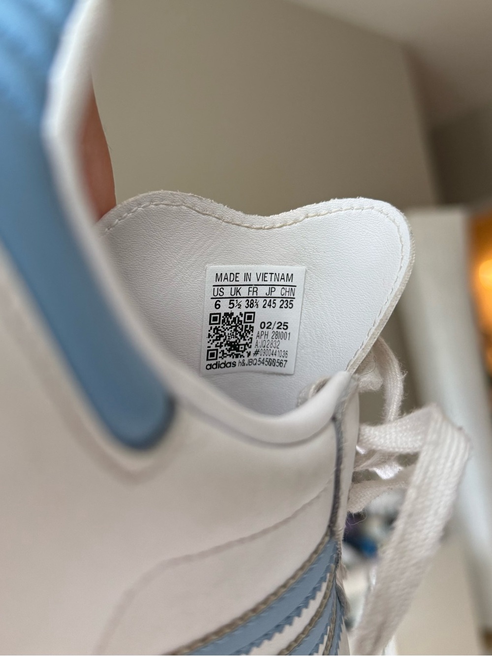 π― Authentic Samba OG Sneakers in White with Light Blue Stripes - Picture 6 of 8
